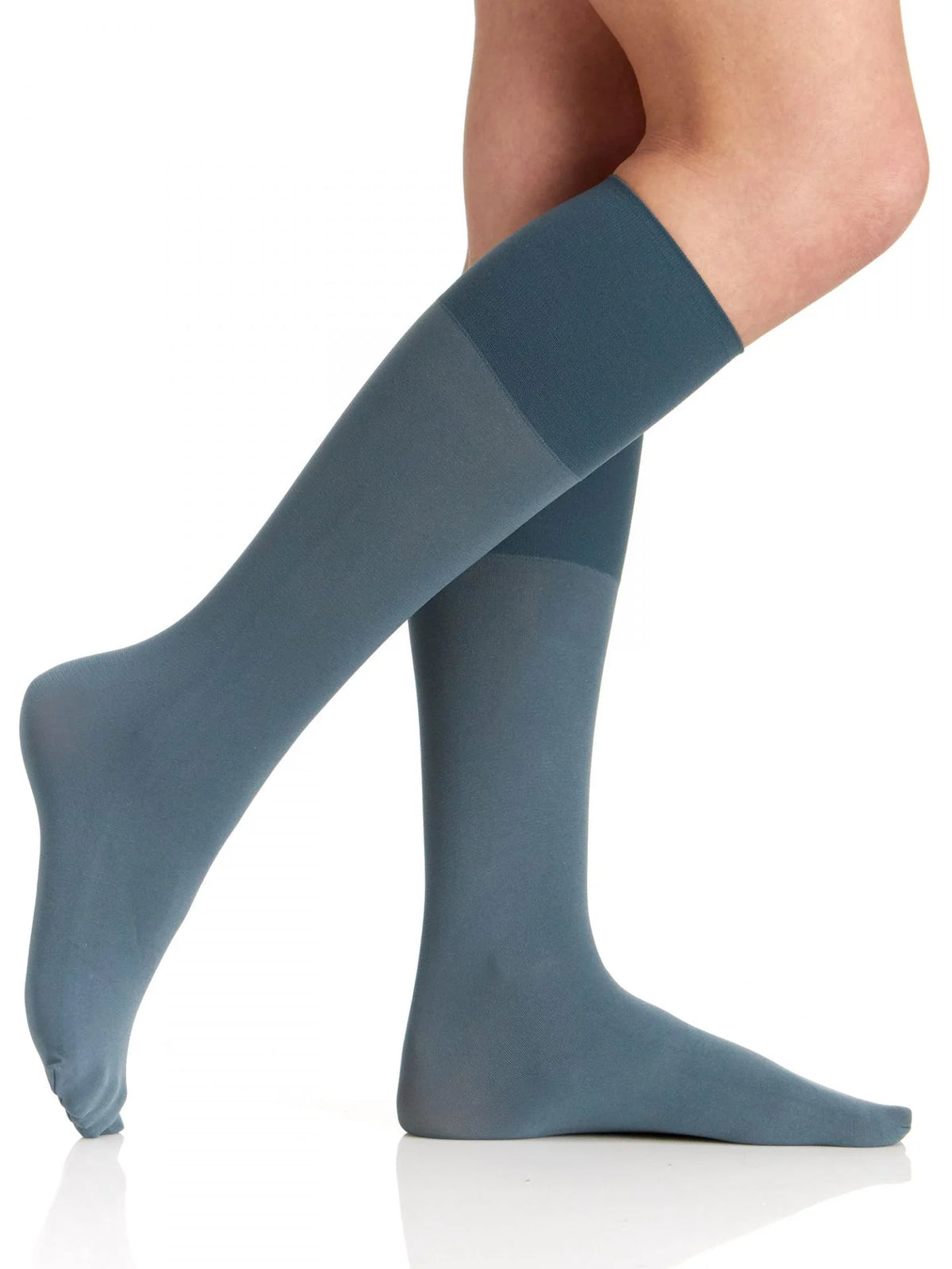 BERKSHIRE COMFY CUFF OPAQUE GRADUATED COMPRESSION TROUSER SOCK WITH SANDALFOOT TOE - 5203